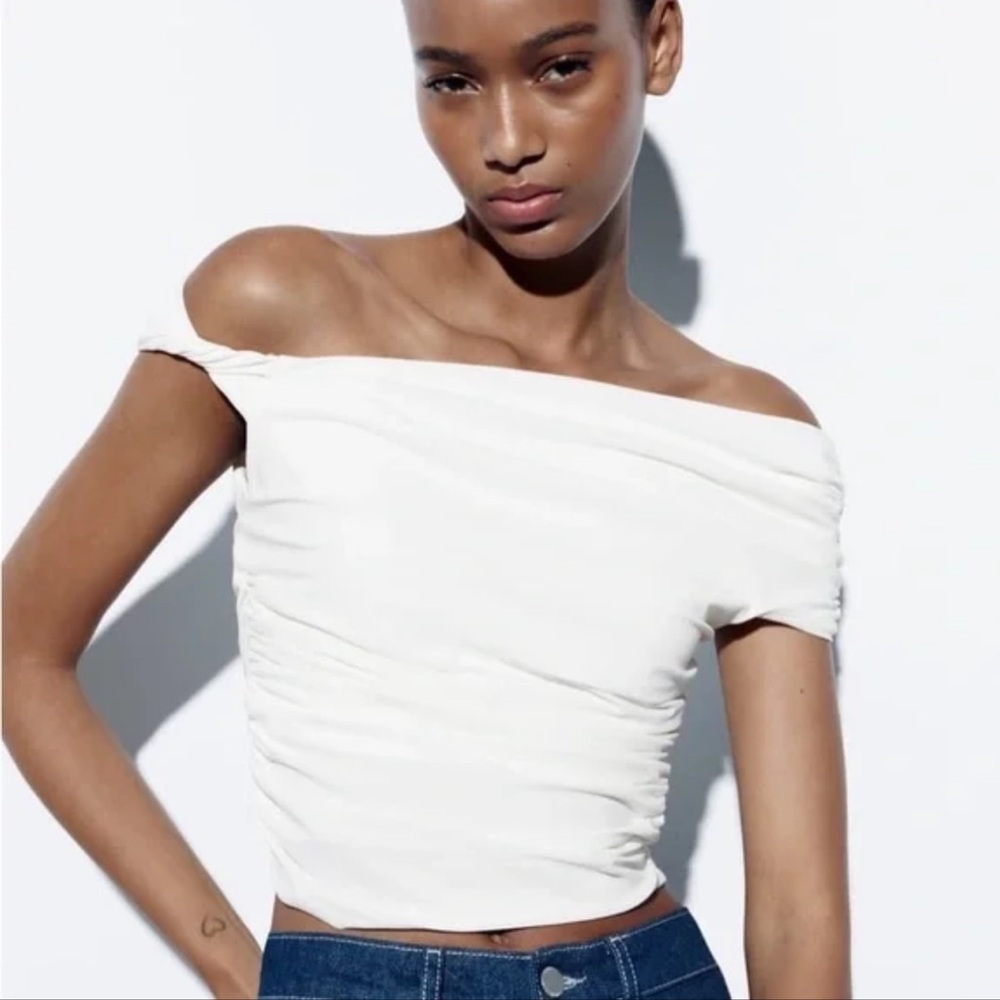 NWOT Zara White Asymmetrical Ruched Top
